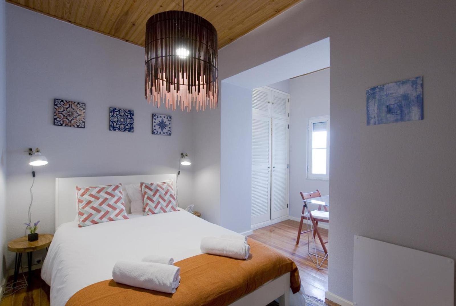 Pn New Ac! Stylish & Central- View To Tram 28! Appartamento Lisbona